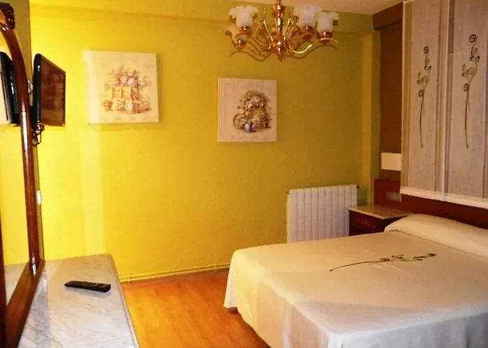 Turístico Guara Casa Castro * Barbastro